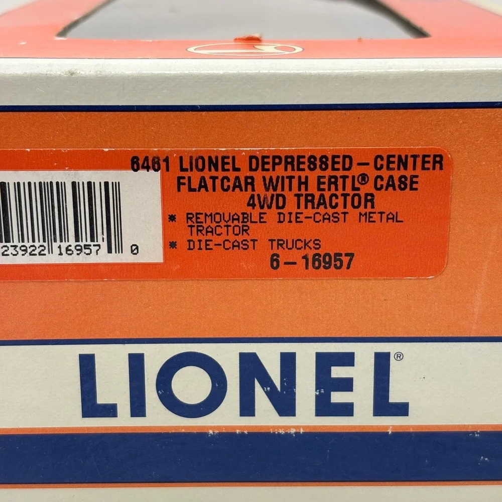 Lionel 6461 Depressed-Center Flatcar with ERTL Case 4WD Tractor 6-16957 O Gauge